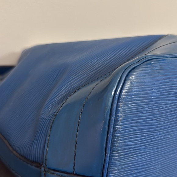 Preloved Louis Vuitton epi Noe GM bucket bag - Picture 6 of 16